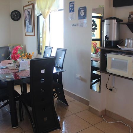 Hostal Romy Puerto Baquerizo Moreno Eksteriør billede