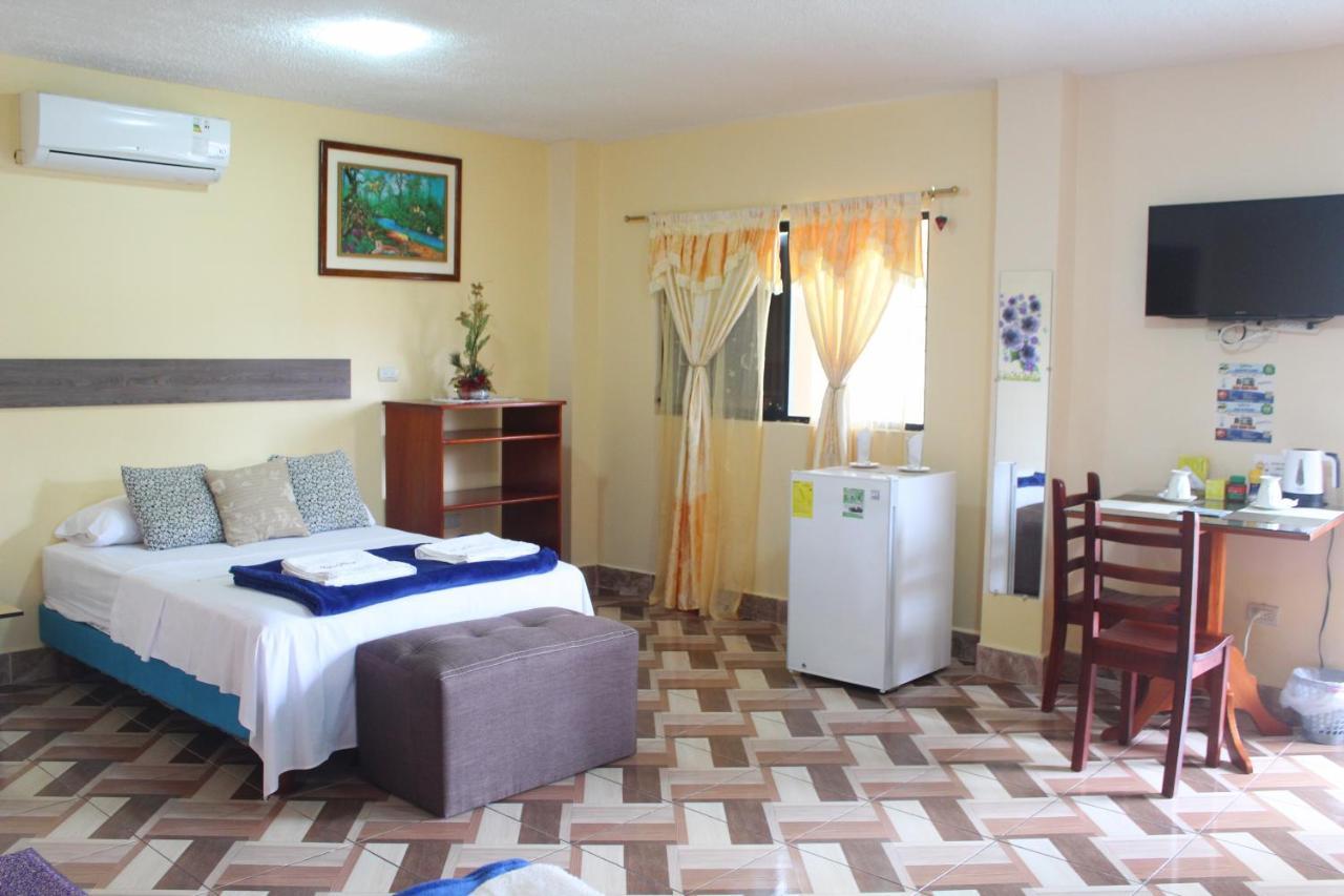 Hostal Romy Puerto Baquerizo Moreno Eksteriør billede