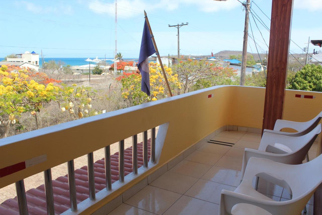 Hostal Romy Puerto Baquerizo Moreno Eksteriør billede