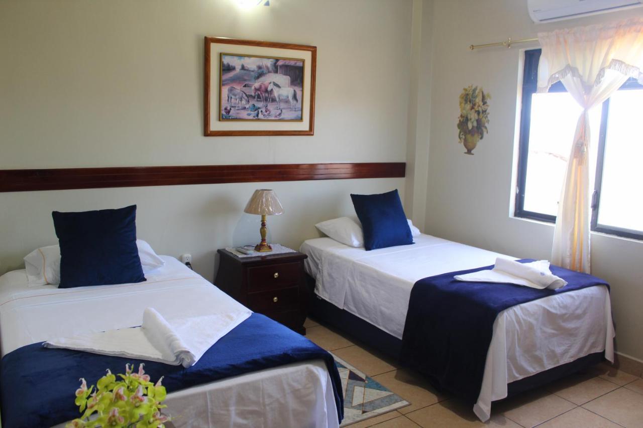 Hostal Romy Puerto Baquerizo Moreno Eksteriør billede