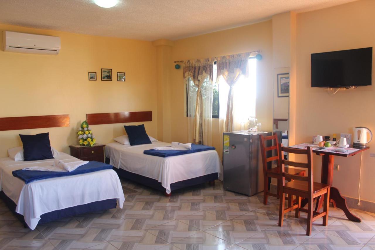 Hostal Romy Puerto Baquerizo Moreno Eksteriør billede