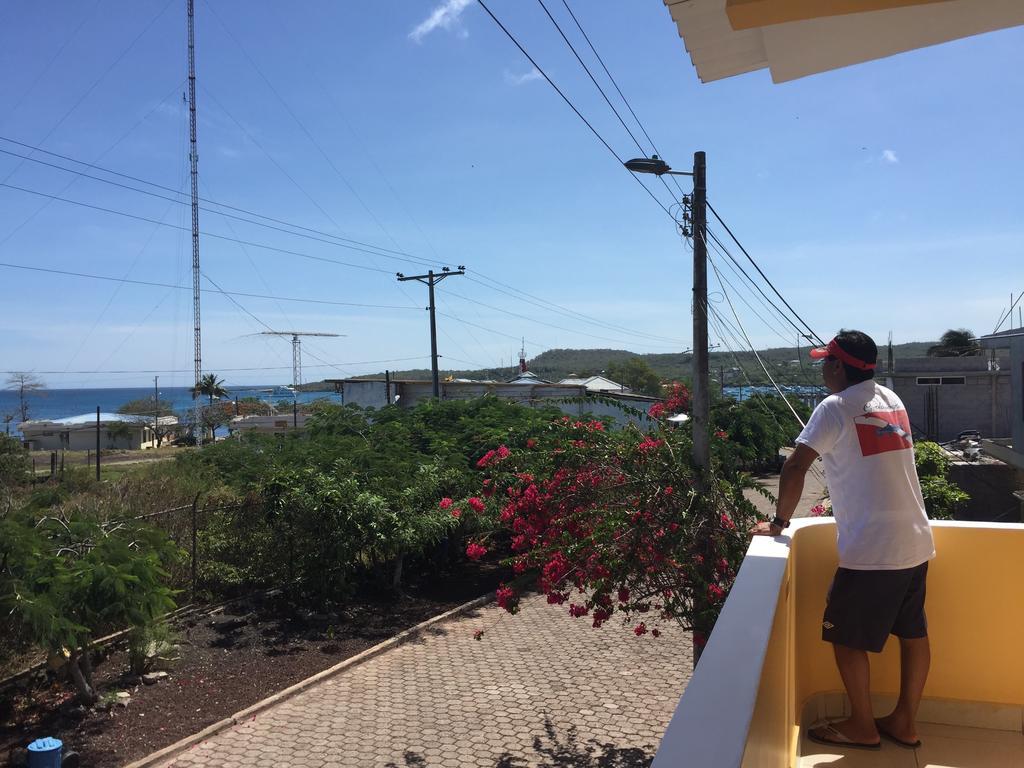 Hostal Romy Puerto Baquerizo Moreno Eksteriør billede