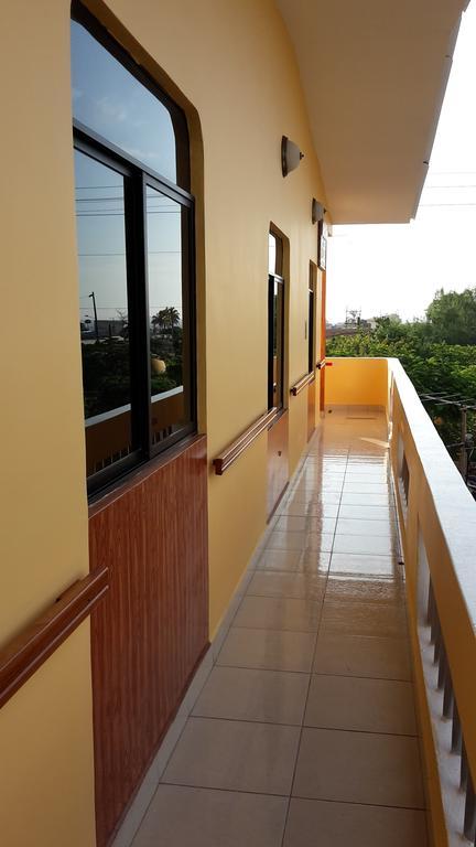 Hostal Romy Puerto Baquerizo Moreno Eksteriør billede