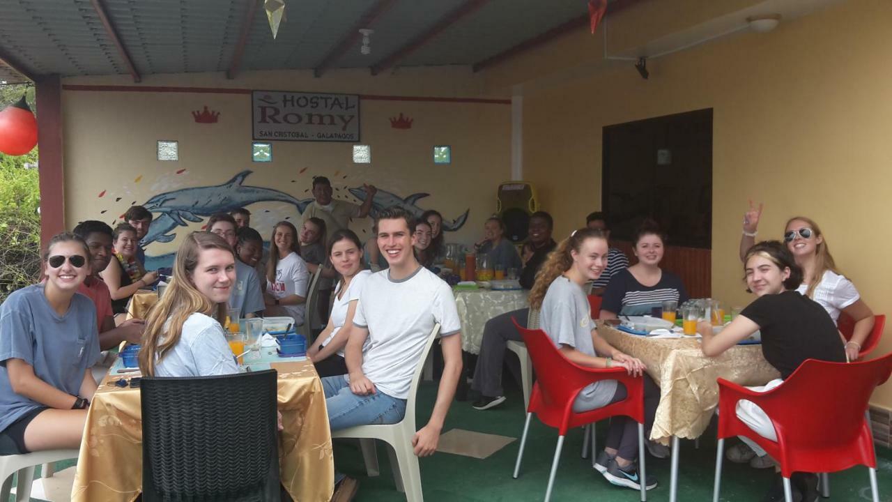 Hostal Romy Puerto Baquerizo Moreno Eksteriør billede