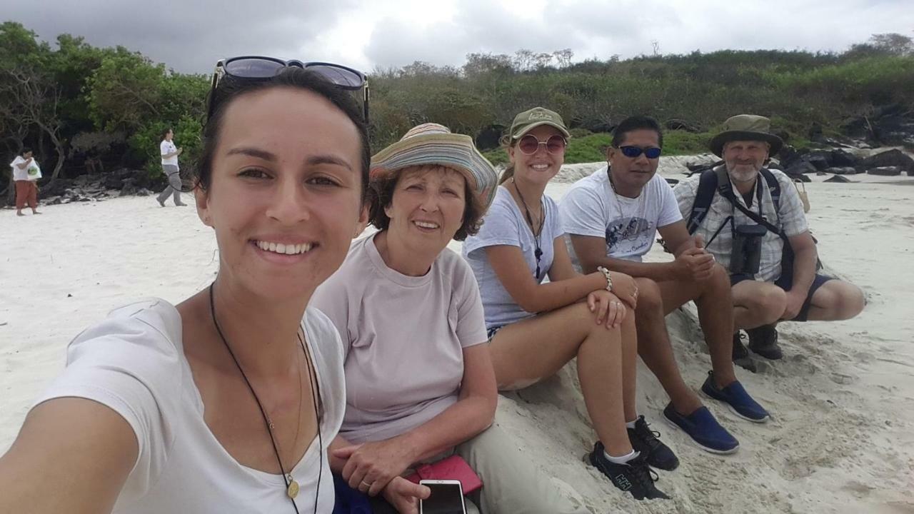 Hostal Romy Puerto Baquerizo Moreno Eksteriør billede