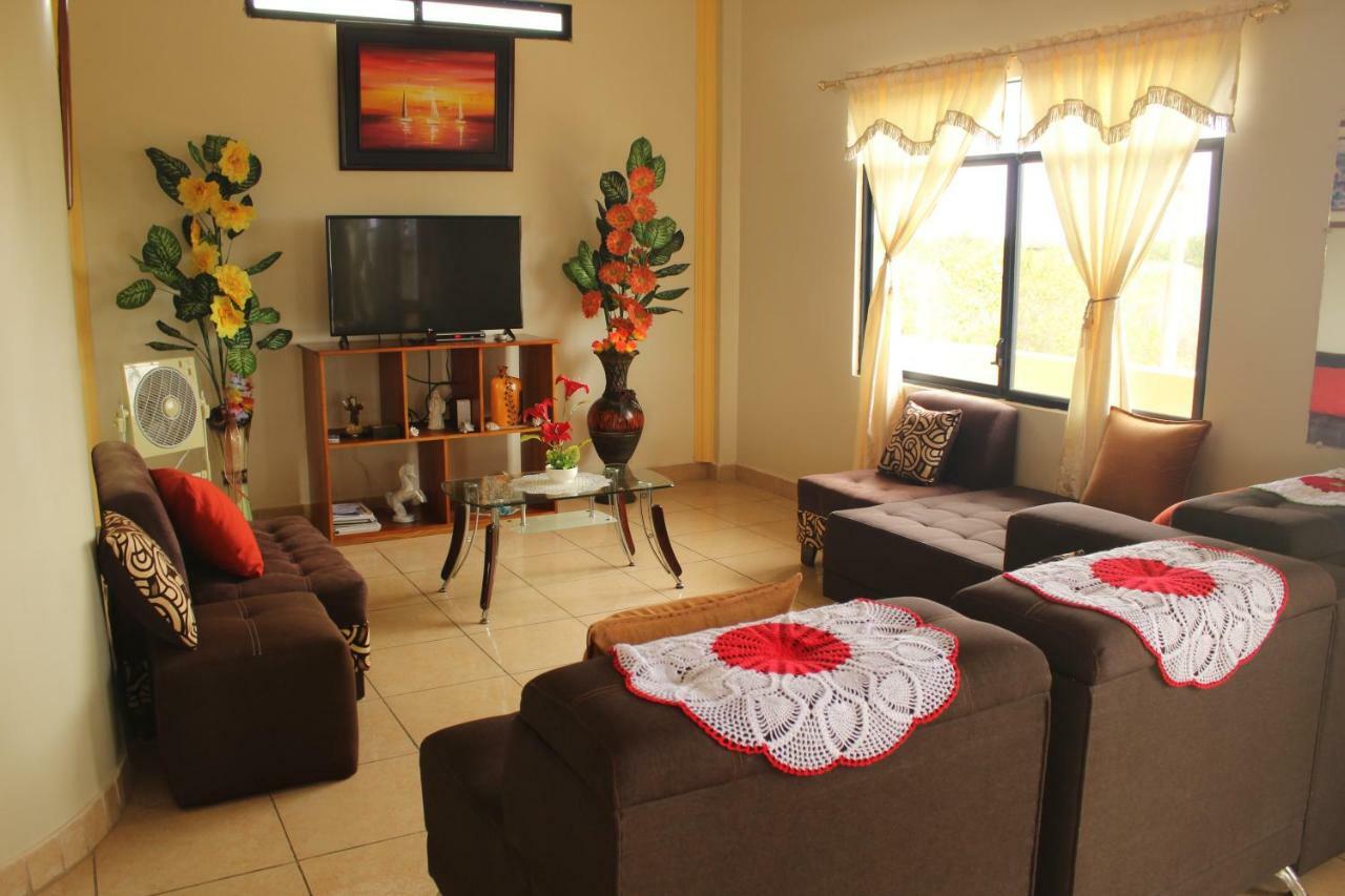Hostal Romy Puerto Baquerizo Moreno Eksteriør billede